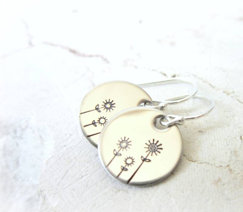 Kleine Silber Löwenzahn Ohrringe. Schmuck. Wunsch Earrings.flower Tropfen Earrings.wish Schmuck von JensBeadBox