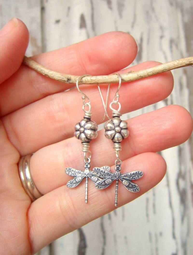 Libelle Ohrringe Aus Sterlingsilber, Und Blumen.silber von JensBeadBox