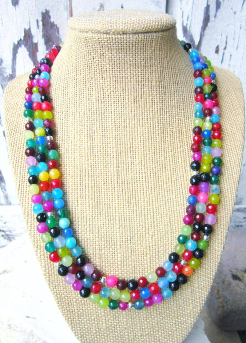 Multi Farbe Jade Necklace.colorful Necklace.statement Necklace.multi Color Jewelry.colorful Dreifach-strang Halskette. Farbenfroher Schmuck von JensBeadBox