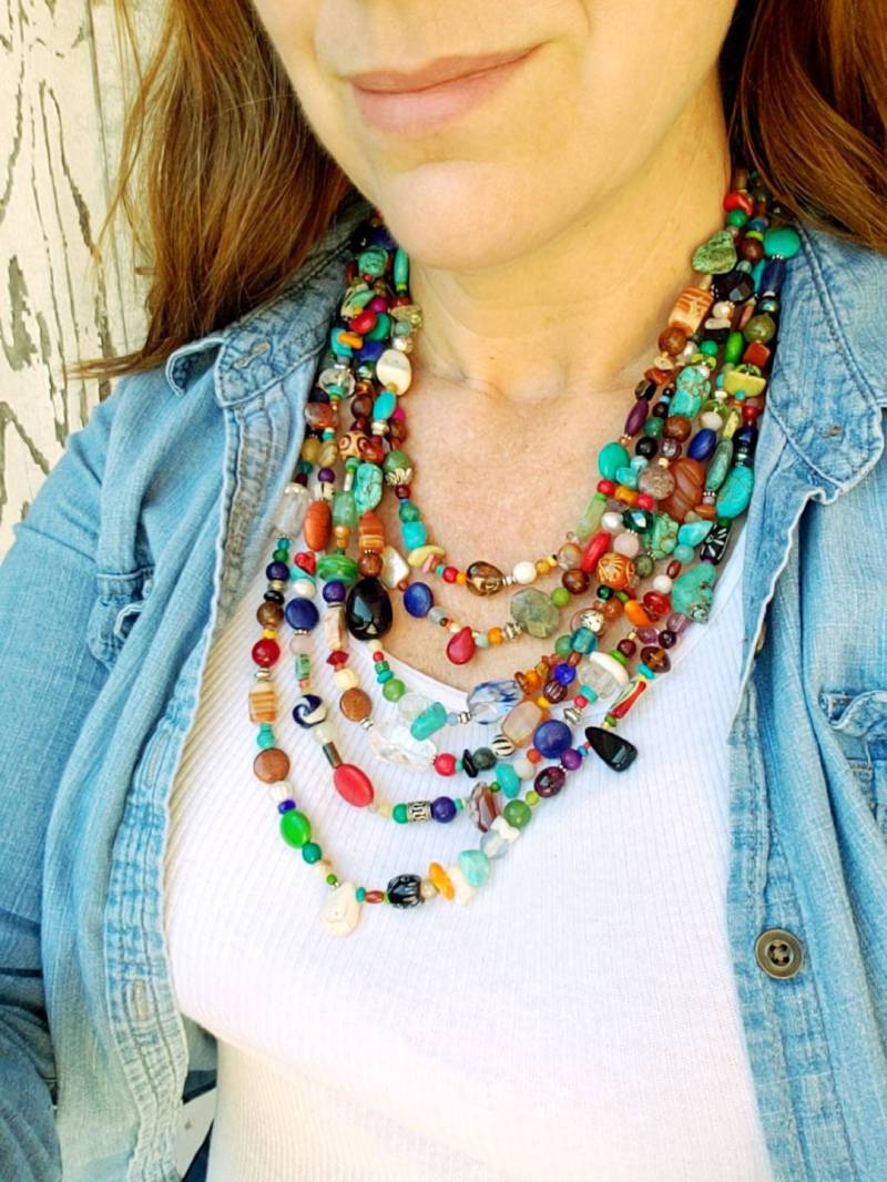 Multi Semi Precious Stone Necklace.colorful Necklace.six Strand Statement Halskette. Color Jewelry.multi Jewelry.colorful Schmuck von JensBeadBox