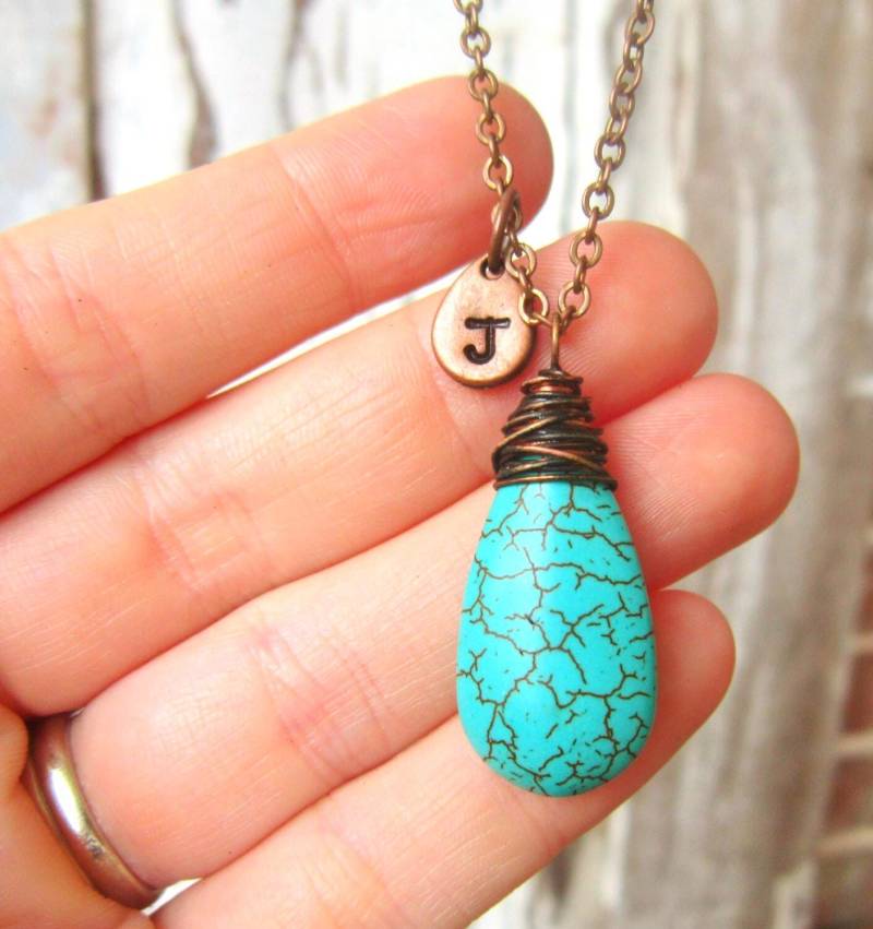 Personalisieren Sie Türkis Necklace.blue Howlite Gestempelt Initial Necklace.türkis Jewelry.personalize Jewelry.december Birthstone von JensBeadBox