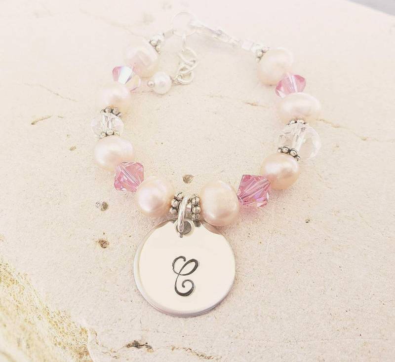 Personalisierte Baby Bracelet.rosa Kristall Bracelet.perlenarmband Der Kinder.mädchen Gestempelt Initial Bracelet.kinder Schmuck Geschenk von JensBeadBox