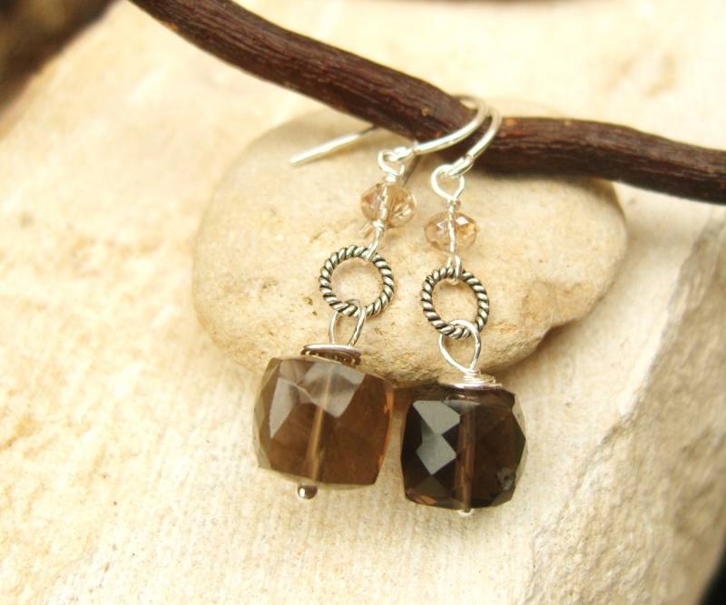 Rauchquarz Ohrringe. Facettierte Braunquarz Würfel Braune Rauchige Schmuck.brauner Quarz Crysta Schmuck Rauchquarz Ohrringe. Facettierte Braunquarz Würfel Braune Rauchige Schmuck.brauner Quarz Crysta Schmuck von JensBeadBox