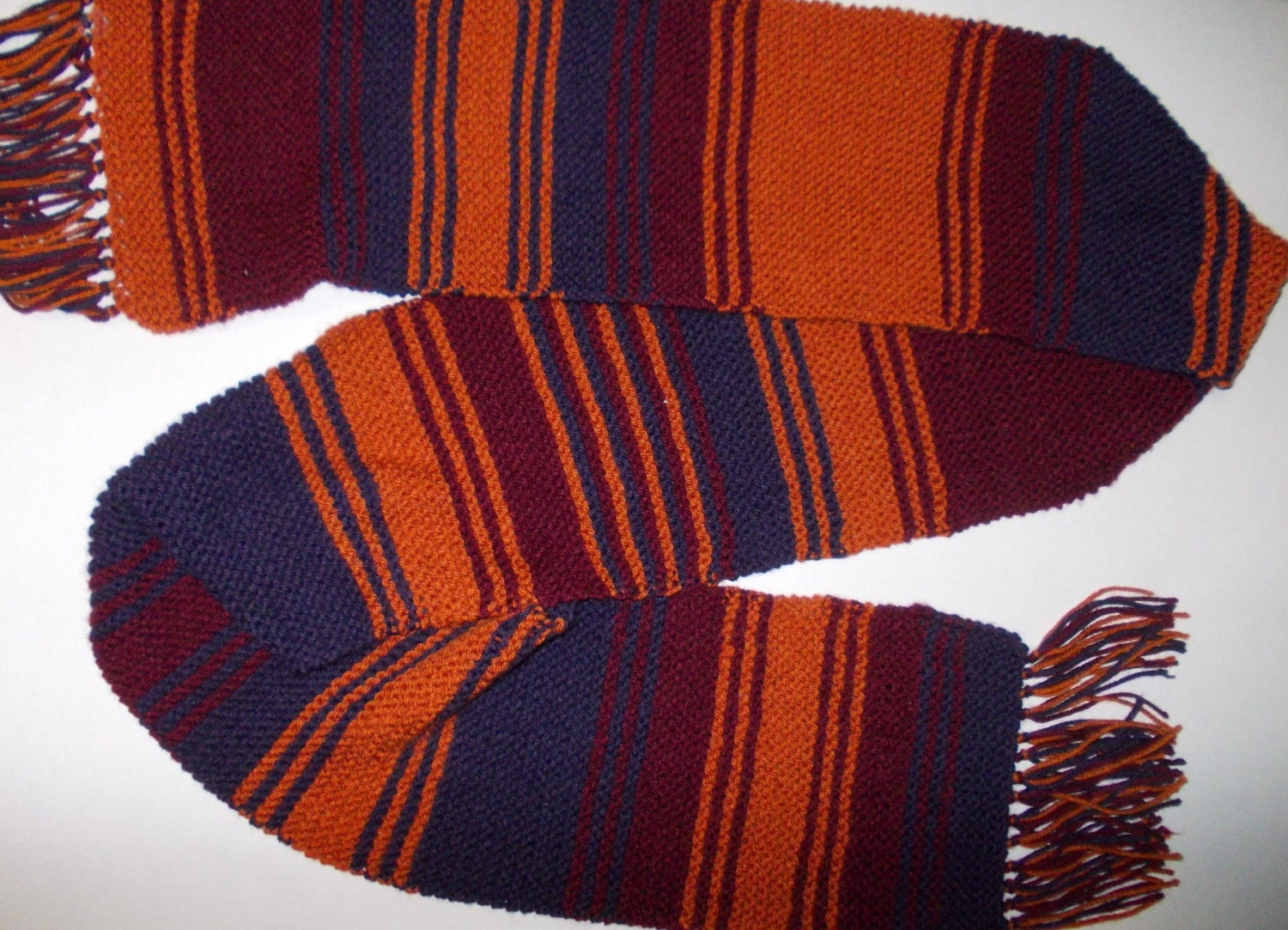 Doctor Who-Inspiriert Staffel 18 Tom Baker Schal | Gekürzte Länge von JensNerdyKnitting