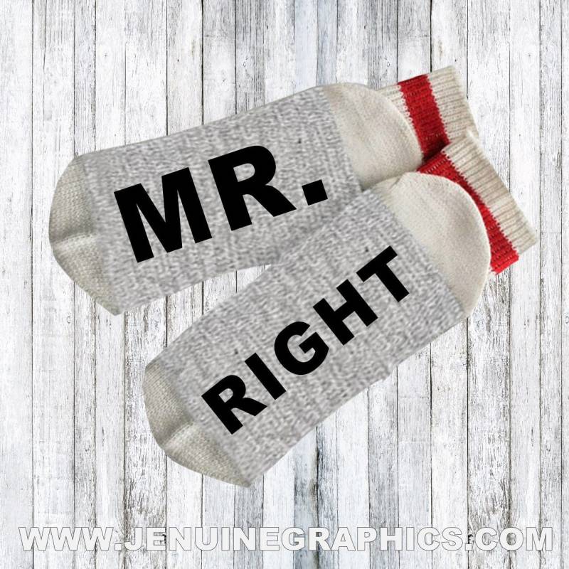 Lustige Socken - Neuheit Wörter Auf Lustige Geschenk-Idee Brautdusche Geschenk Idee Mr & Mrs-Socken Paar Geschenkidee von JenuineGraphics