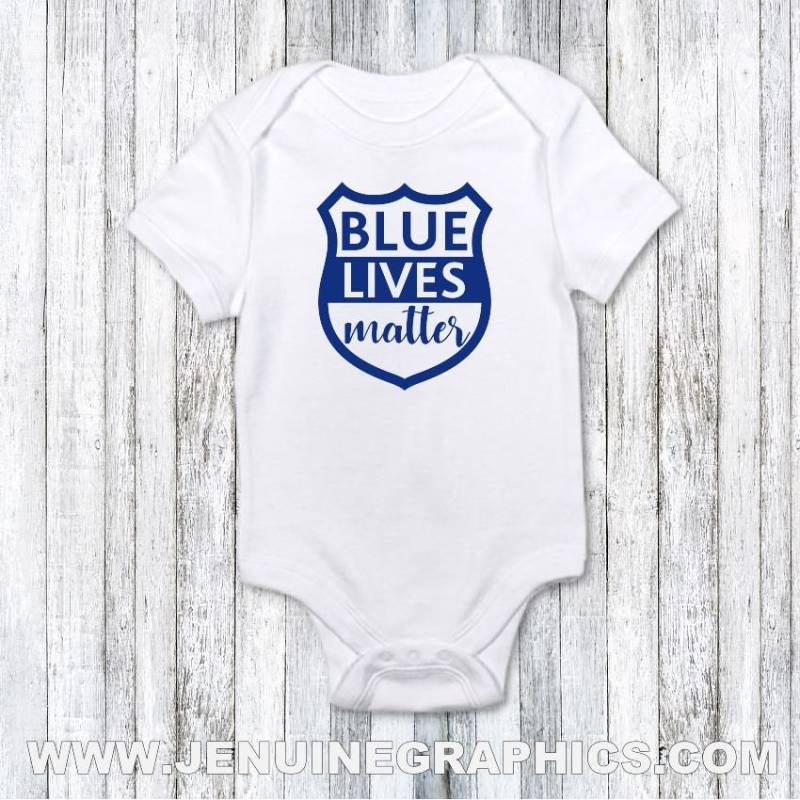 Polizei Baby - Lustige Geschenkidee Für Polizist Baby Geschenk Mutterschaftsurlaub Schwangere Polizistin von JenuineGraphics