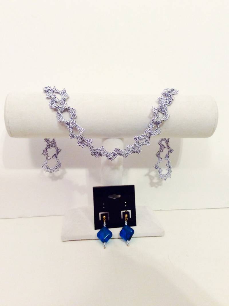Blau Mit Weiss Schmuckset, Blaue Und Weisse Halskette, Ooak Ohrringe Spitzen Hippie Boho, Ohrringe, Für Sie Blau Mit Weiss Schmuckset, Blaue Und Weisse Halskette, Ooak Ohrringe Spitzen Hippie Boho, Ohrringe, Für Sie von JeriAielloartstore