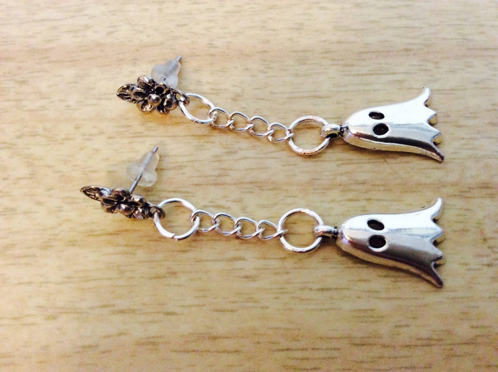 Gespenst Ohrringe, Halloween Gespenster, Gespenster Schmuck, Ooak Original, Geist Und Blume, Jeriaielloartstore von JeriAielloartstore