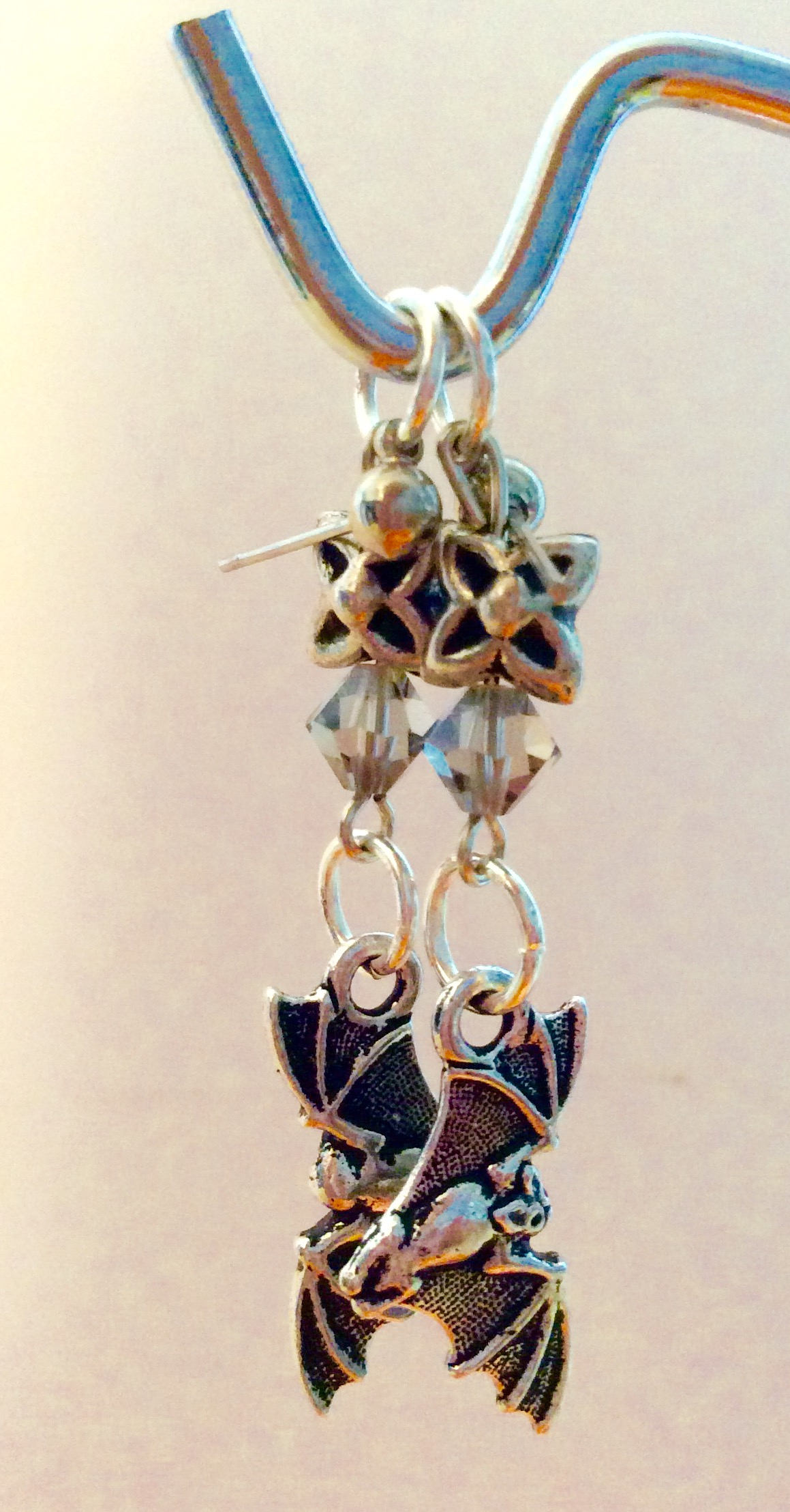 Halloween Ohrringe, Fledermaus Schmuck, Jeriaielloartstore, Small Business, Herbst Artikel von JeriAielloartstore