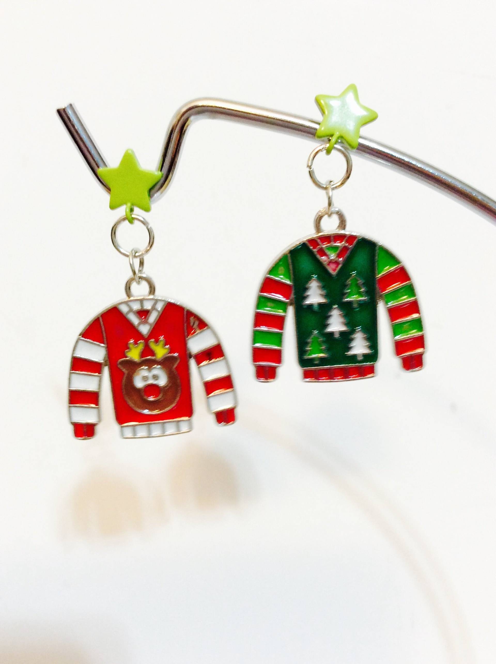 Weihnachten Pullover Ohrringe, Urlaub Stern Rot Grün Jeriaielloartstore, Weihnachtszubehör, Wundertüte von JeriAielloartstore