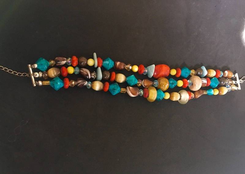 Multi-Color-Triple-strang-Armband #11 Multi-Color-Triple-strang-Armband #11 von JerseyJewelsbyMaria
