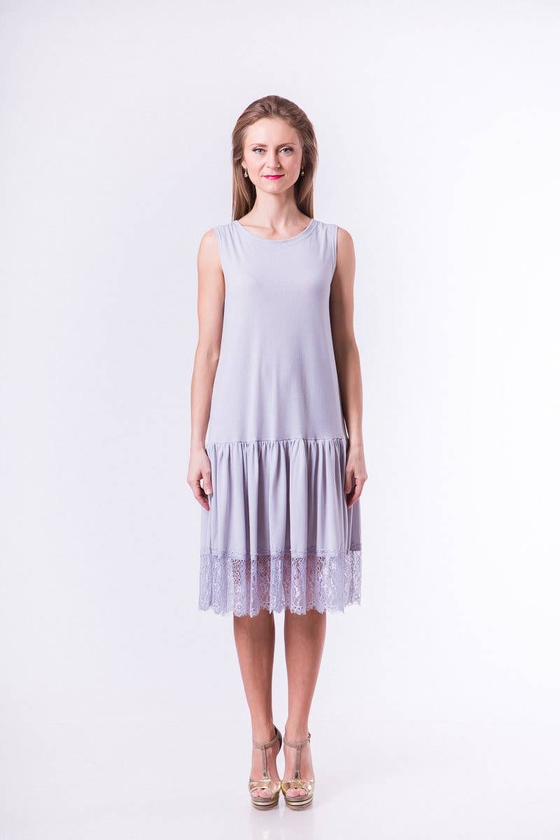 Damen Sommerkleid Ohne Ärmel, Süßes Strickkleid Mittlerer Länge, Gestricktes Graues Kleid, Lässiges Rüschenkleid Kleid Mit Spitze von JershovaDress