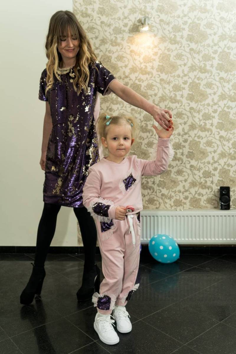 Kindersportanzug Für Mädchen Aus Sehr Weichem Strick von JershovaDress