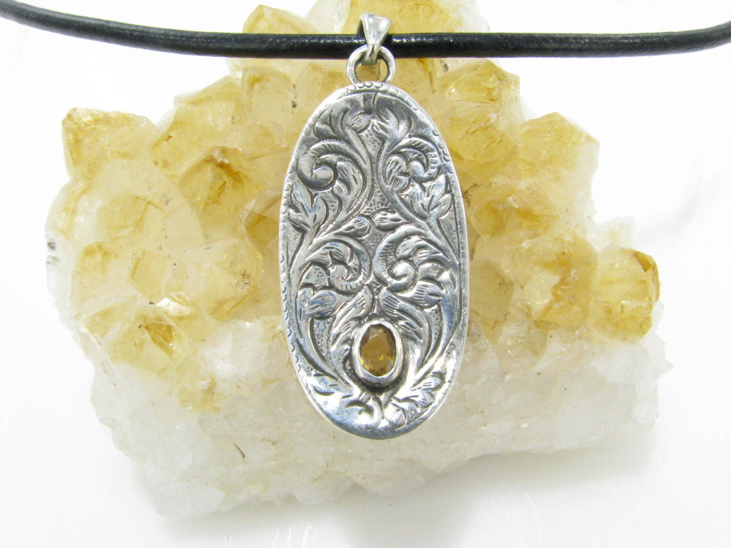 Natürlicher Citrin Hand Geschwungenen Silber Künstler-Anhänger-Gratis Versand Natürlicher Citrin Hand Geschwungenen Silber Künstler-Anhänger-Gratis Versand von JerusalemStoneJewel