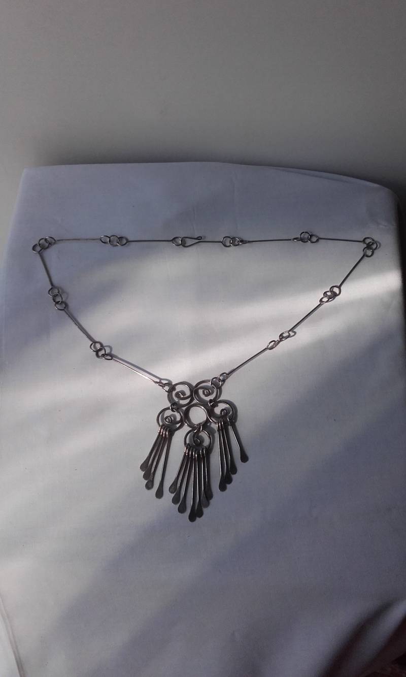 Handgefertigte Halskette - Vintage Gliederkette Mit Blume Unbekanntes Datum Pre 1970S Hippie Boho Festival Wear. Kette Ca 60cm von JesamineJames