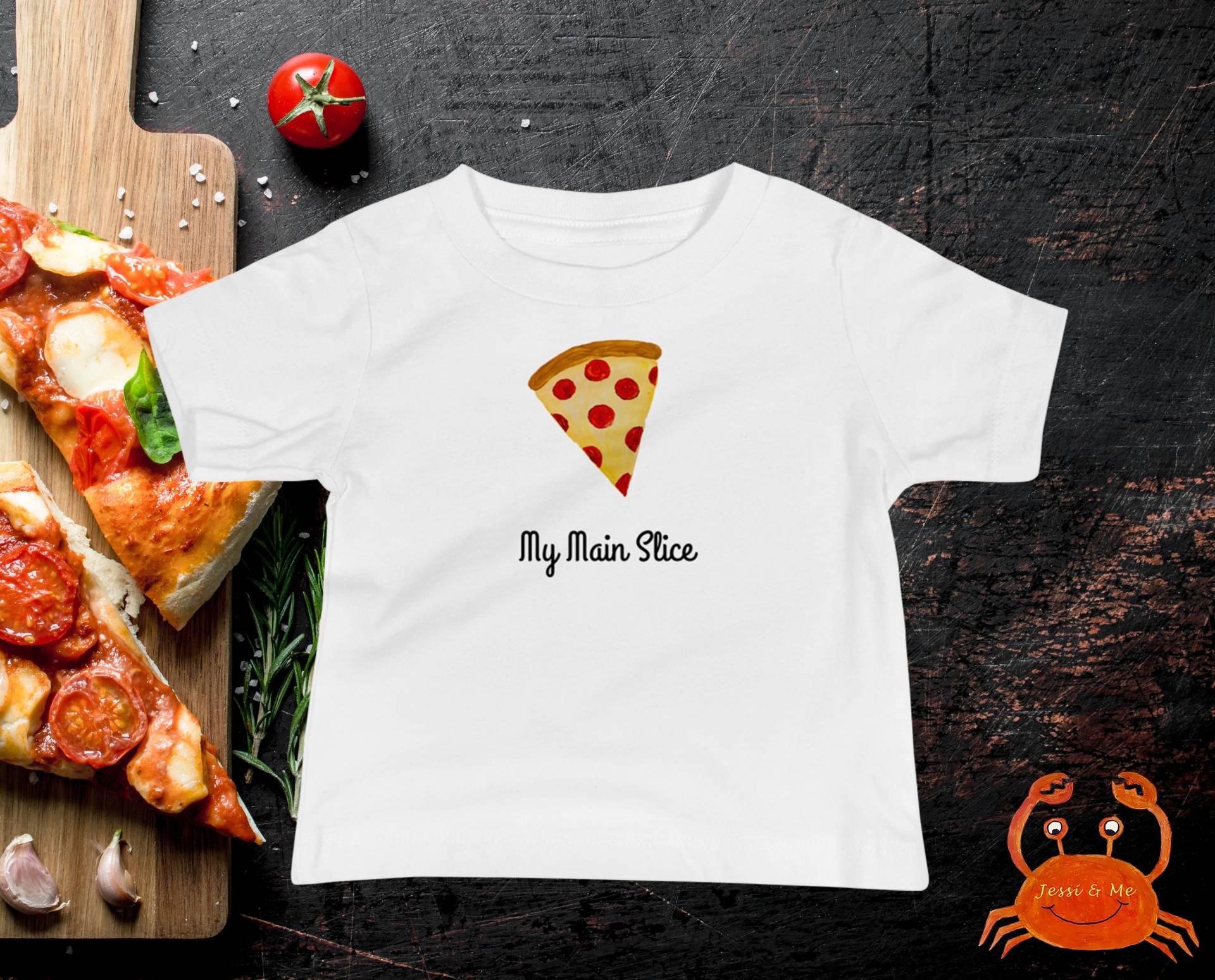 Baby Jersey Kurzarm Pizza Slice T-Shirt, Süßes Fun My Main T-Shirt von JessiandMe