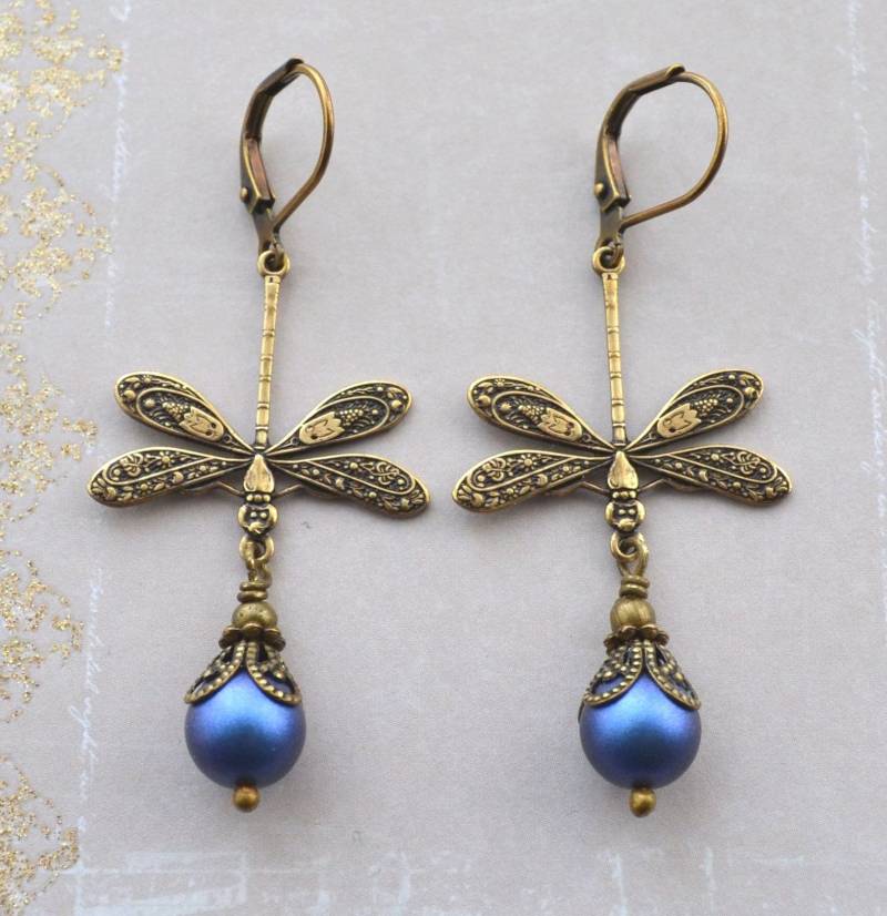 Jugendstil Irisierende Blaue Kristallperlen Libellen Ohrringe Jugendstil Irisierende Blaue Kristallperlen Libellen Ohrringe von JessicaAscoughDesign