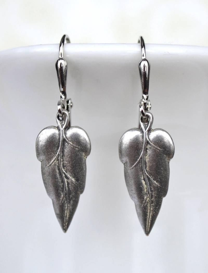 Jugendstil-stil Antik Silber Messing Vintage Blatt Ohrringe Jugendstil-stil Antik Silber Messing Vintage Blatt Ohrringe von JessicaAscoughDesign