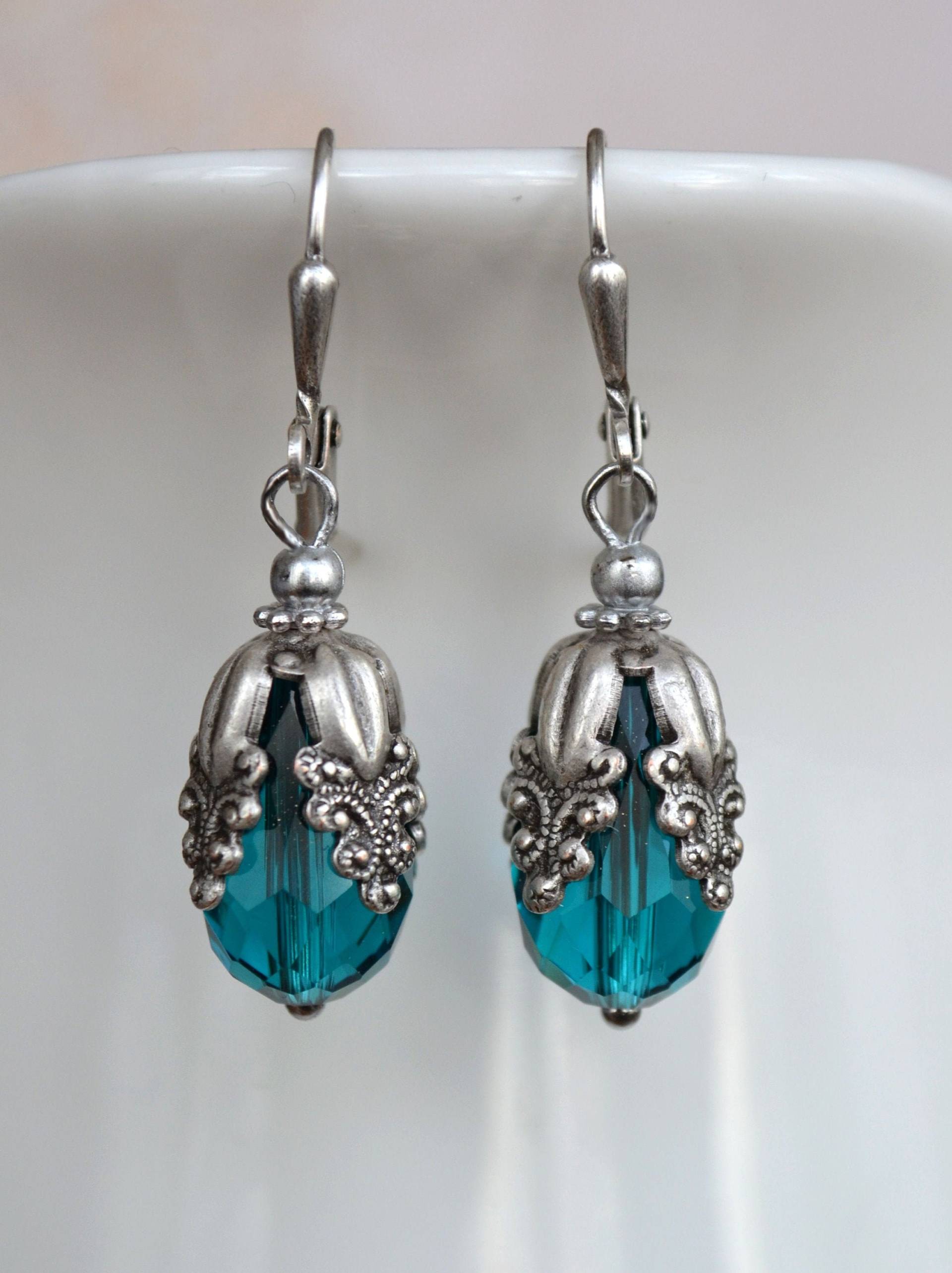 Jugendstil-stil Antik Silber Überzogene Messing Teal Facettierte Glastropfen Ohrringe von JessicaAscoughDesign