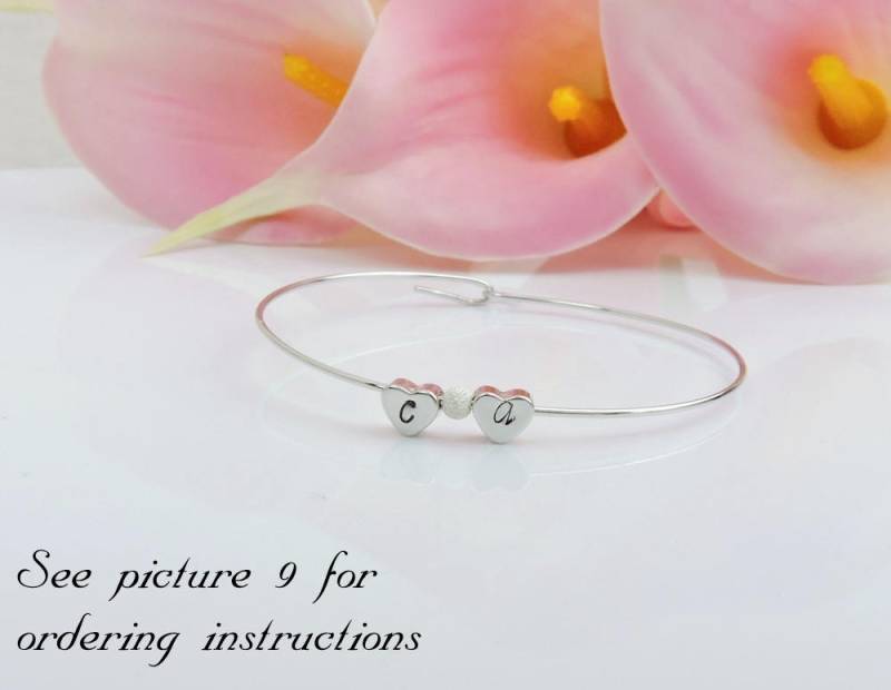 Personalisierter Blumenmädchen Armreif, Silber Herz Buchstabe Geschenk, Initial Benutzerdefinierte Geschenk Personalisierter Blumenmädchen Armreif, Silber Herz Buchstabe Geschenk, Initial Benutzerdefinierte Geschenk von JessicasBridal