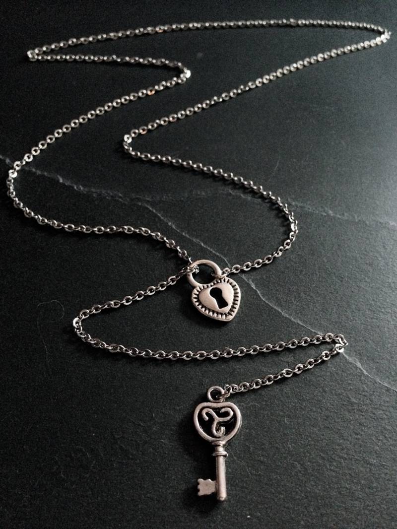 Schlüssel Herzschloss Halskette Silber Lariat Y-Drop Style - 26 "Edelstahl Flachkabel Kette Schlüssel Herzschloss Halskette Silber Lariat Y-Drop Style - 26 "Edelstahl Flachkabel Kette von JessoJools