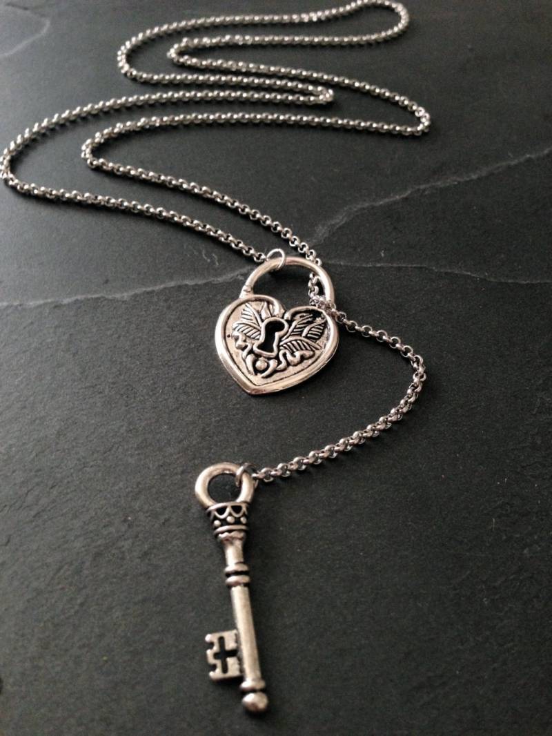 Silber Schlüssel Herz Schloss Lariat Stil Anhänger Halskette - 26 "Edelstahl Rolo Kette Silber Schlüssel Herz Schloss Lariat Stil Anhänger Halskette - 26 "Edelstahl Rolo Kette von JessoJools