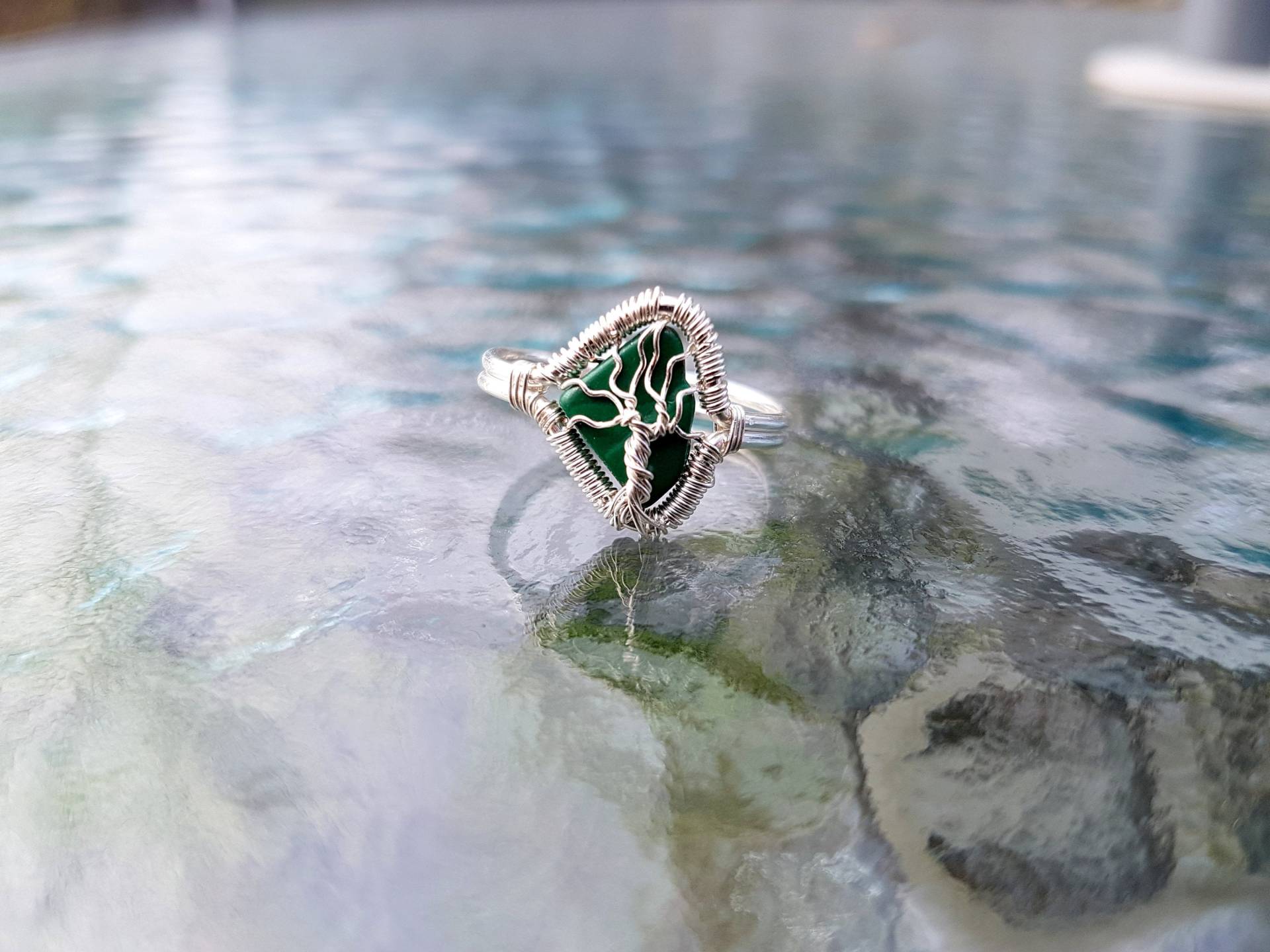 Baumring Mit Einem Malachit Edelstein Baumring Mit Einem Malachit Edelstein von JessyHerc