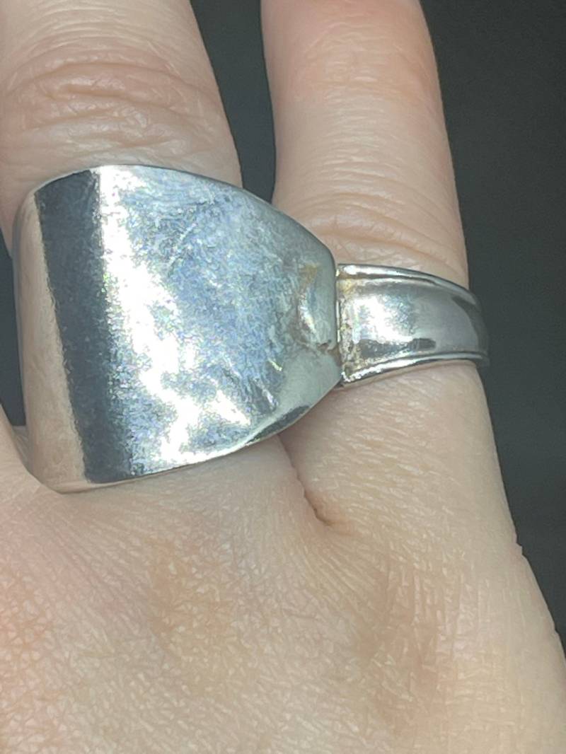 Handgemachter Silber Doppelfingerlöffel Ring Größe K Und L von JestersJewelsBox