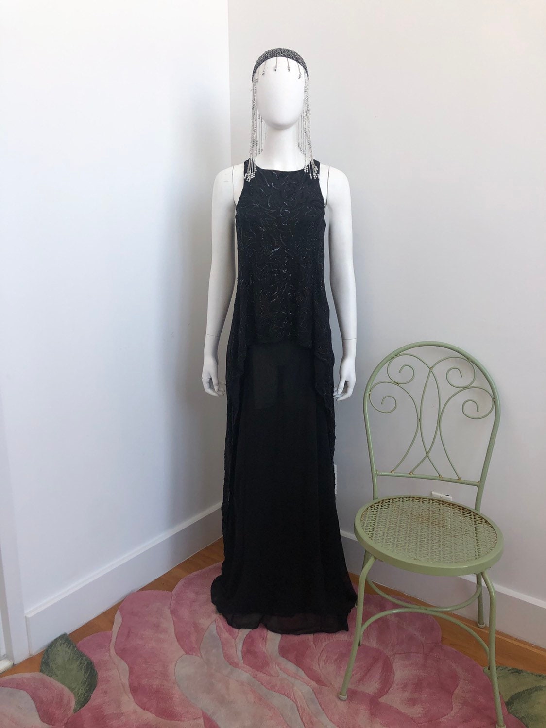 Patrizia Pepe Schwarzes Pailletten Seidenkleid Mit Schleppe Patrizia Pepe Schwarzes Pailletten Seidenkleid Mit Schleppe von JesusChristVintage