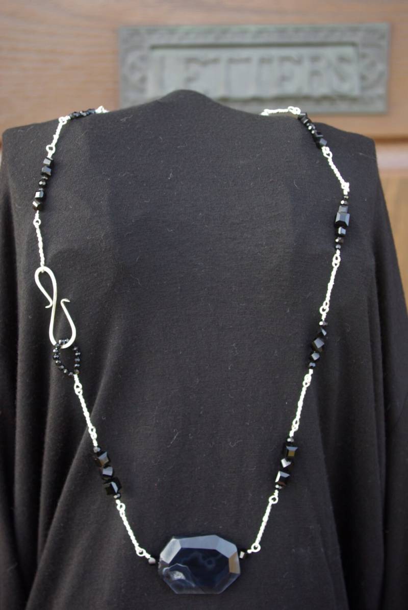 Fein Silber Und Schwarz Handgefertigte Halskette Mit Achteckigen Stein Anhänger Fein Silber Und Schwarz Handgefertigte Halskette Mit Achteckigen Stein Anhänger von JewelStash