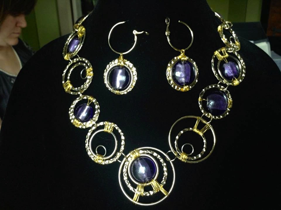 Gold Und Indigo Draht Gewickelt Kreis Links Halskette Ohrringe Set Gold Und Indigo Draht Gewickelt Kreis Links Halskette Ohrringe Set von JewelStash