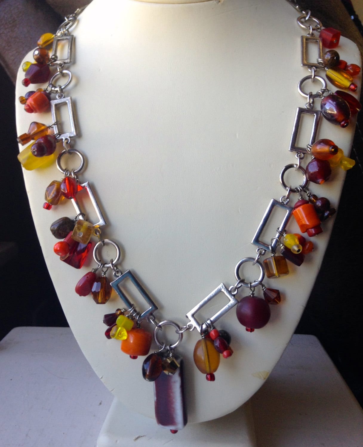 Herbst Halskette Und Armband Im Set in Rot, Orange, Gelb Herbst Halskette Und Armband Im Set in Rot, Orange, Gelb von JewelStash