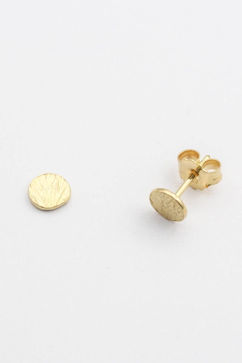 Ohrstecker Tiny Shell Gold von Jewelberry
