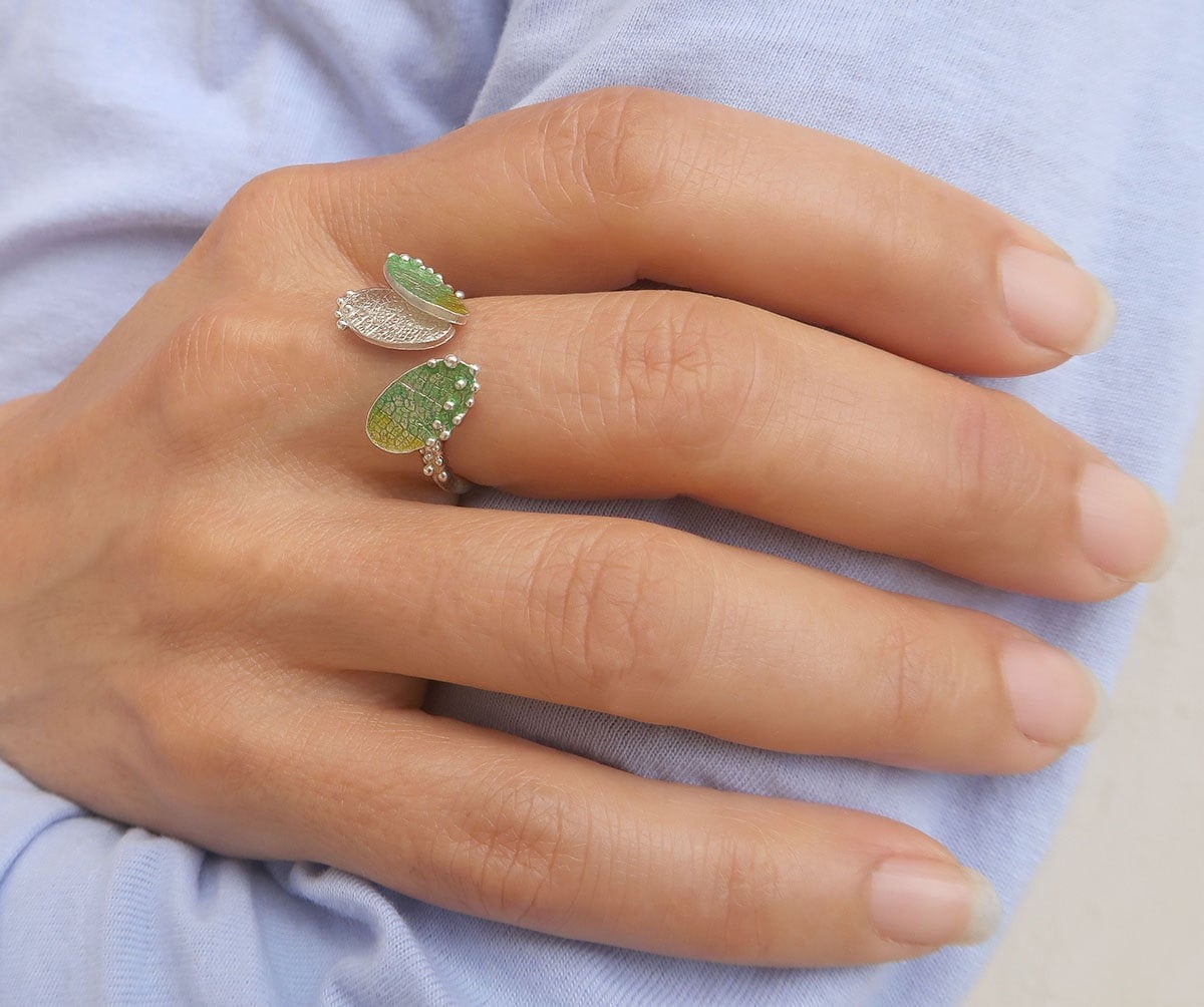 Silberner Ovaler Ring, 925 Silber Und Emaille Verstellbarer Schmuck, Grüner Handarbeit, Auf Silberner Ovaler Ring, 925 Silber Und Emaille Verstellbarer Schmuck, Grüner Handarbeit, Auf von JewelerSoul
