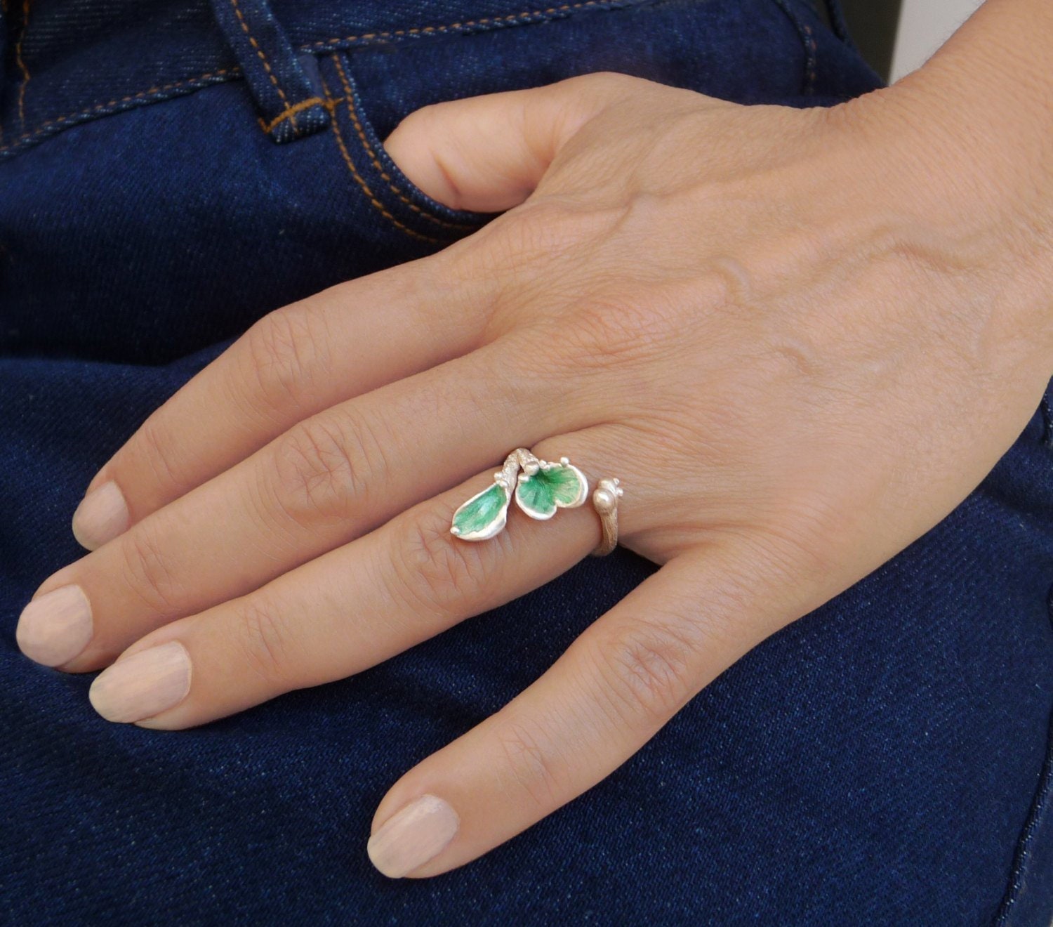Verstellbarer Grüner Blatt-Silberring, Emaille Auf Silber, Ring, 925 Silberring, Bio-Ring, Grüner Botanik Verstellbarer Grüner Blatt-Silberring, Emaille Auf Silber, Ring, 925 Silberring, Bio-Ring, Grüner Botanik von JewelerSoul