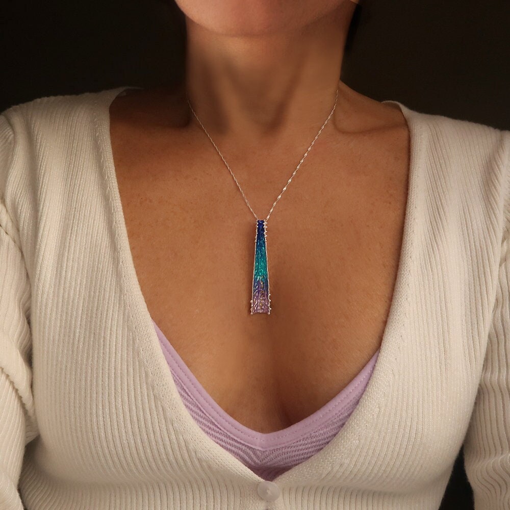 Wasserfall Anhänger, Damen Silber Emaille Blauer Handgefertigter Moderner Unikat Wasserfall Anhänger, Damen Silber Emaille Blauer Handgefertigter Moderner Unikat von JewelerSoul