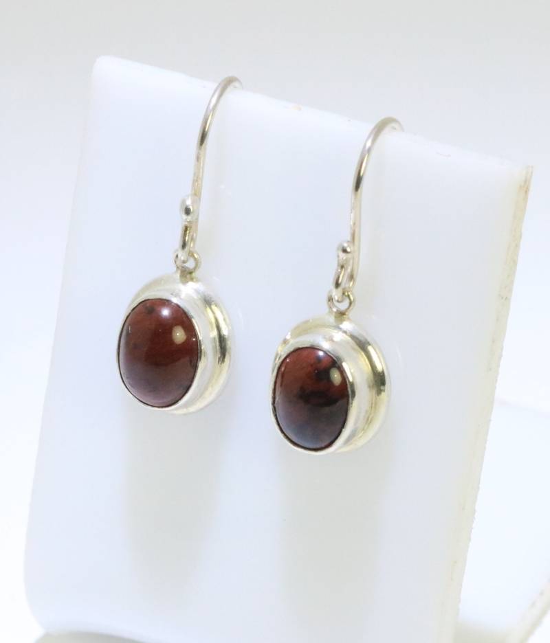 Ein Paar Haken-Ohrringe Aus Sterlingsilber Mit Rotem Jaspis von JewelerySilverDesign