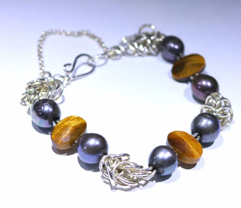 Ein Sterling Silber Tiger Auge Und Schwarze Perle 23cm Armband von JewelerySilverDesign