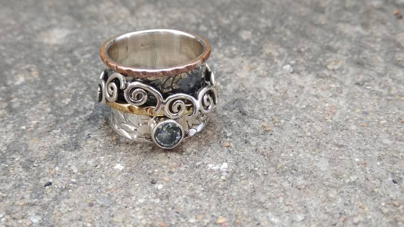sterling Silber Spinner Ring, Meditation Band Mit Weißem Zirkon von JewelhubIndia