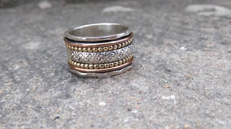 Handgemachte Blumen Design Statement Ring 925 Sterling Silber Spinner 3 Ton Spinnen Meditation Alle Größe Handgemachte Blumen Design Statement Ring 925 Sterling Silber Spinner 3 Ton Spinnen Meditation Alle Größe von JewelhubIndia