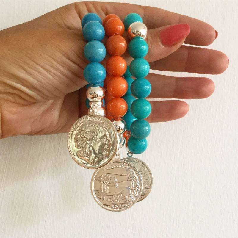 Die Münze Armband Stapel, Silber Perlen, Kristallperlen. Der Boho Stapel. Blau, Orange Und Oder Türkis Kristall Armband Die Münze Armband Stapel, Silber Perlen, Kristallperlen. Der Boho Stapel. Blau, Orange Und Oder Türkis Kristall Armband von JewelledBazaar
