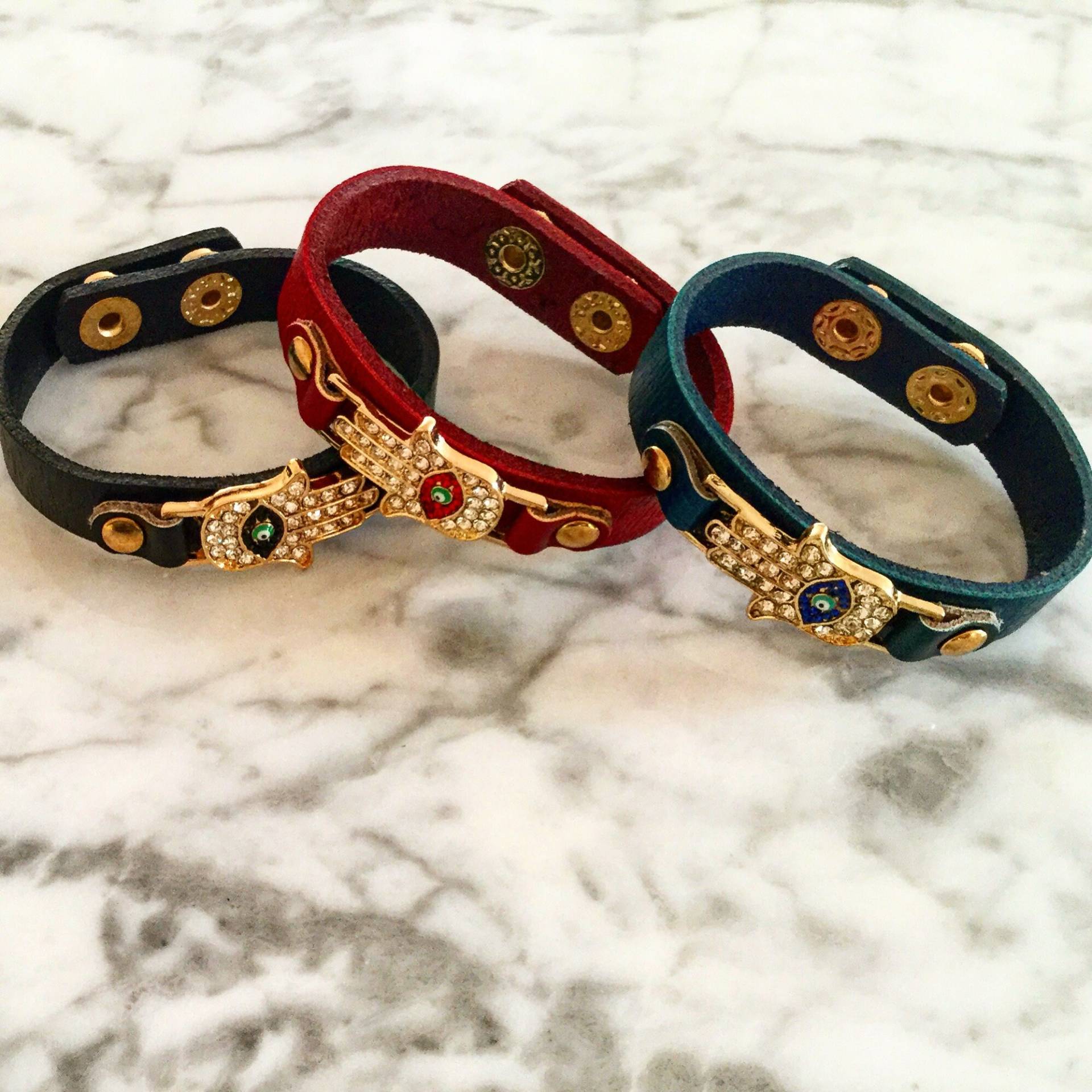 Leder Evil Eye Kristall Armbänder in Grün, Rot Oder Schwarz, Die Verstellbar Sind Leder Evil Eye Kristall Armbänder in Grün, Rot Oder Schwarz, Die Verstellbar Sind von JewelledBazaar
