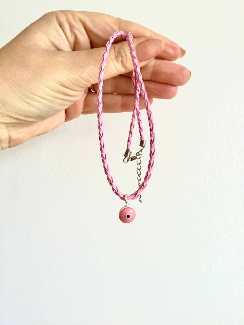 Lederband Evil Eye Anhänger Halskette in Rot, Blau, Orange, Rosa, Grün Oder Schwarz Lederband Evil Eye Anhänger Halskette in Rot, Blau, Orange, Rosa, Grün Oder Schwarz von JewelledBazaar