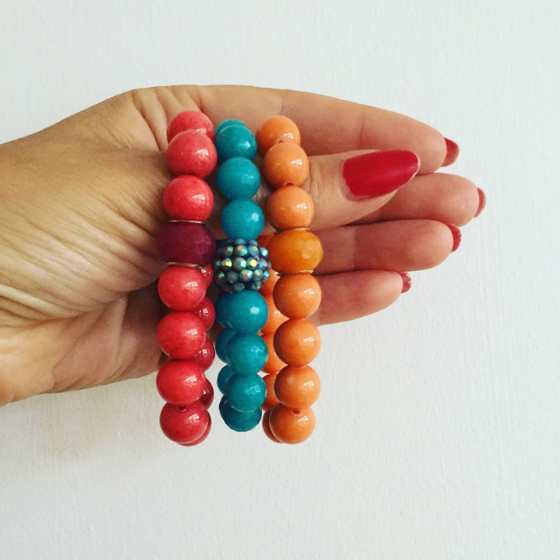 Orange, Blau Und Rot Halbedel Perlenarmband Mit Pandora Style Perle Orange, Blau Und Rot Halbedel Perlenarmband Mit Pandora Style Perle von JewelledBazaar