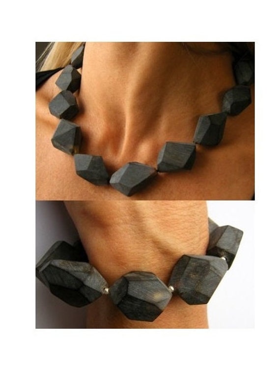 Schmuckset, Halskette Und Armschmuck, Schwarz Matt, Naturstein, Mattes Sterling Silber, Unikat Schmuck Schmuckset, Halskette Und Armschmuck, Schwarz Matt, Naturstein, Mattes Sterling Silber, Unikat Schmuck von JewellerWithSoul