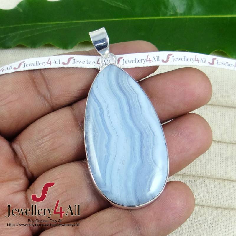 925 Sterling Silber Blauer Spitze Achat Teardrop Anhänger Handgemachter Edelstein Schmuck von Jewellery4All
