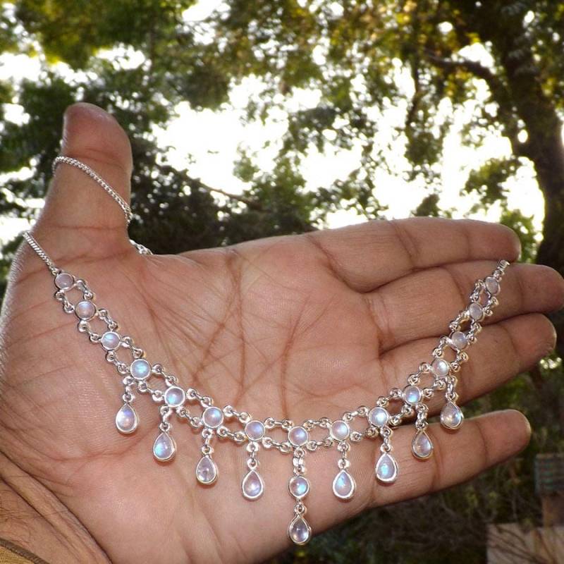 Regenbogen Mondstein Halskette, Handgefertigte Sterling Silber Lünette Halskette von Jewellery4All