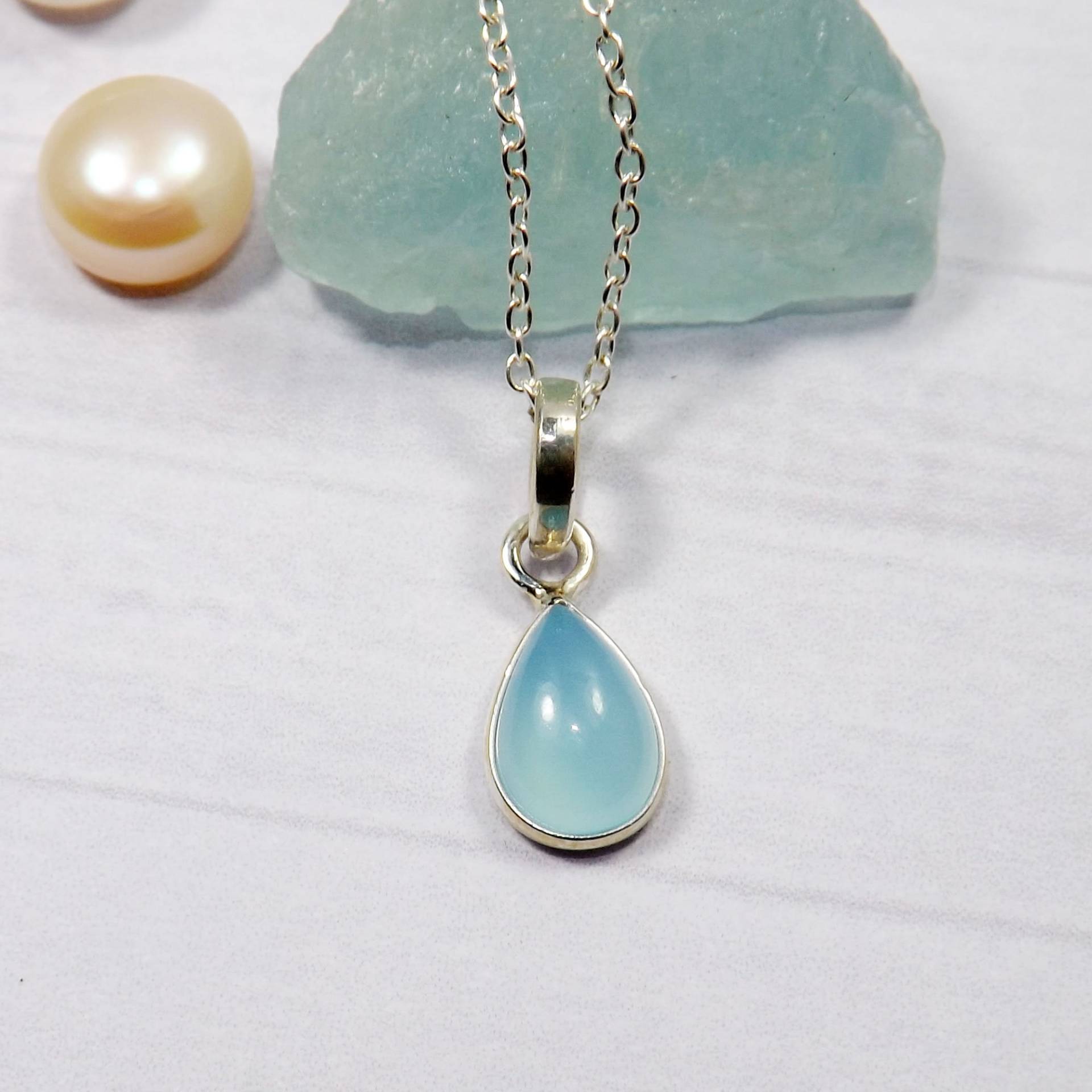 Tropfen Chalcedon Halskette, 925 Silber Einzelne Stein 18Inch Kette Geschenk Für Sie, Bezel L10804 von Jewellery4All