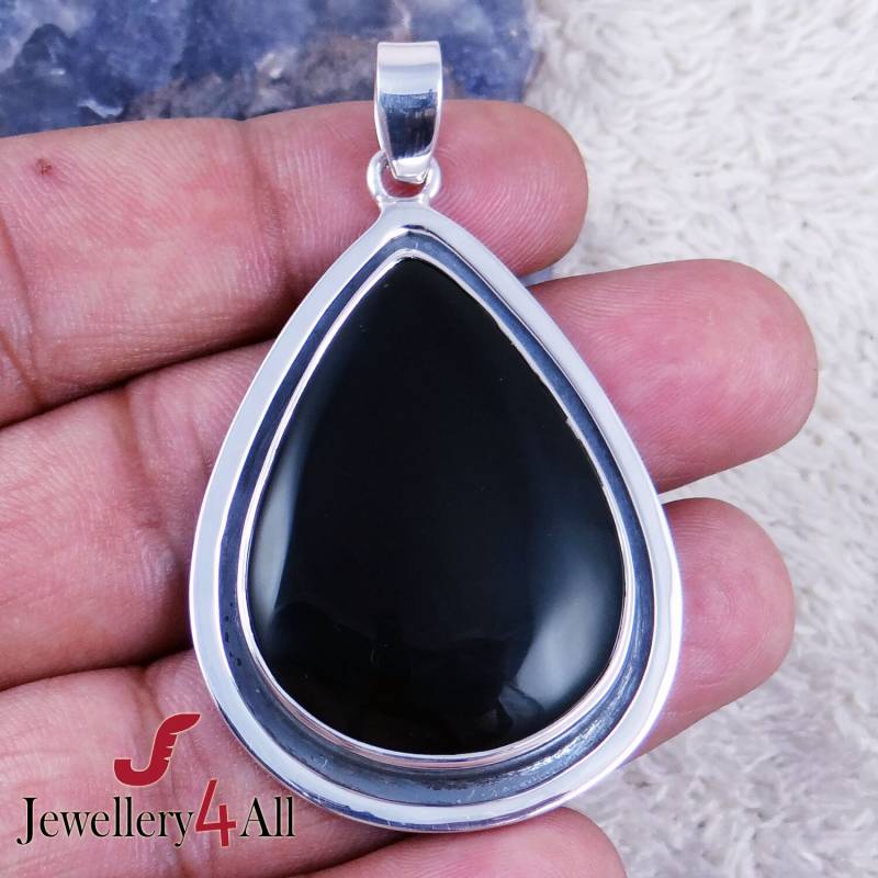 Handgefertigter Tropfenförmiger Onyx Anhänger, 925 Sterling Silber Halskette von Jewellery4All