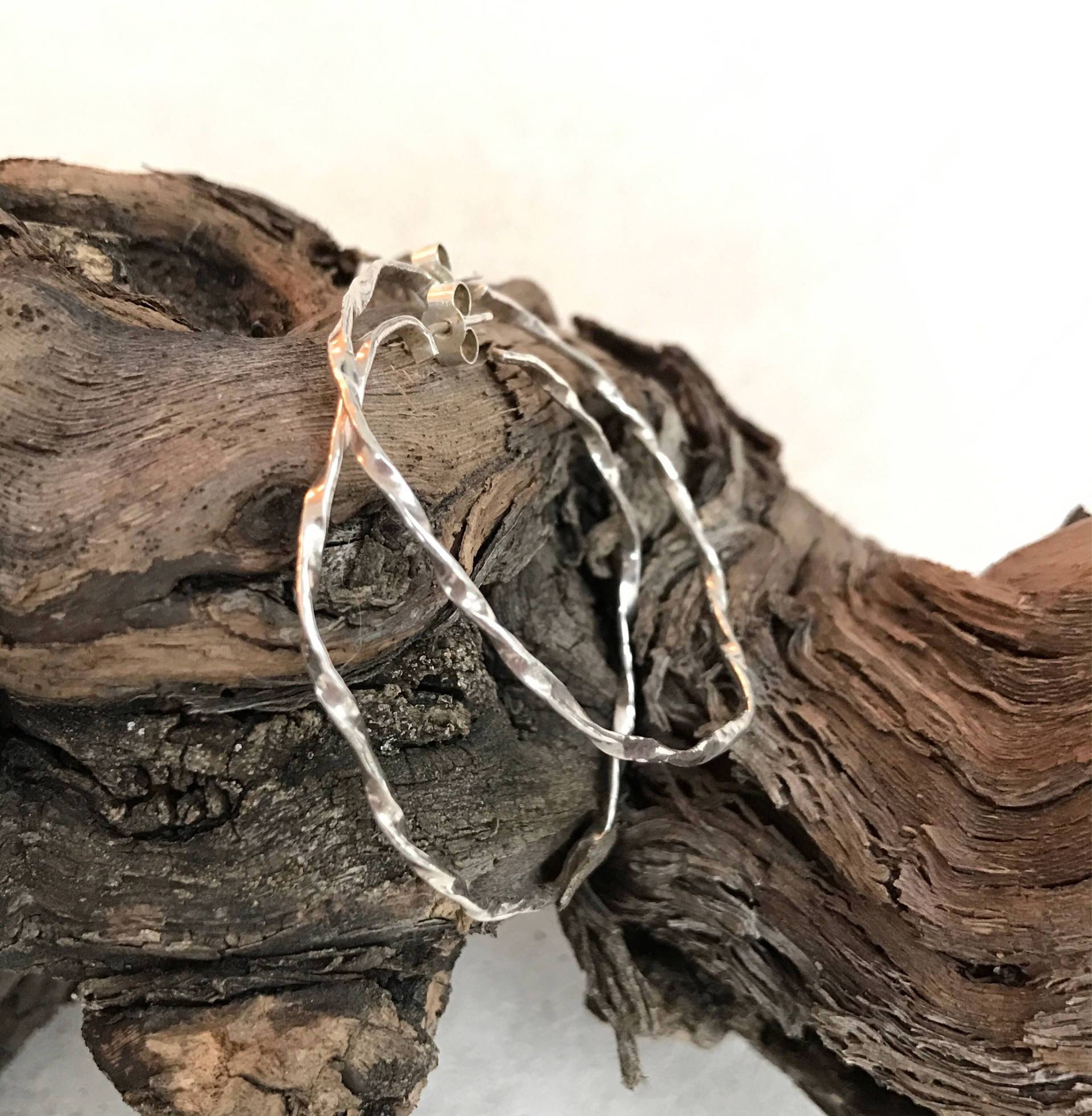 Creolen, Silber Verdrehte Sterling Durchbohrte Ohrringe, Handgefertigt Creolen, Silber Verdrehte Sterling Durchbohrte Ohrringe, Handgefertigt von JewelleryByEm